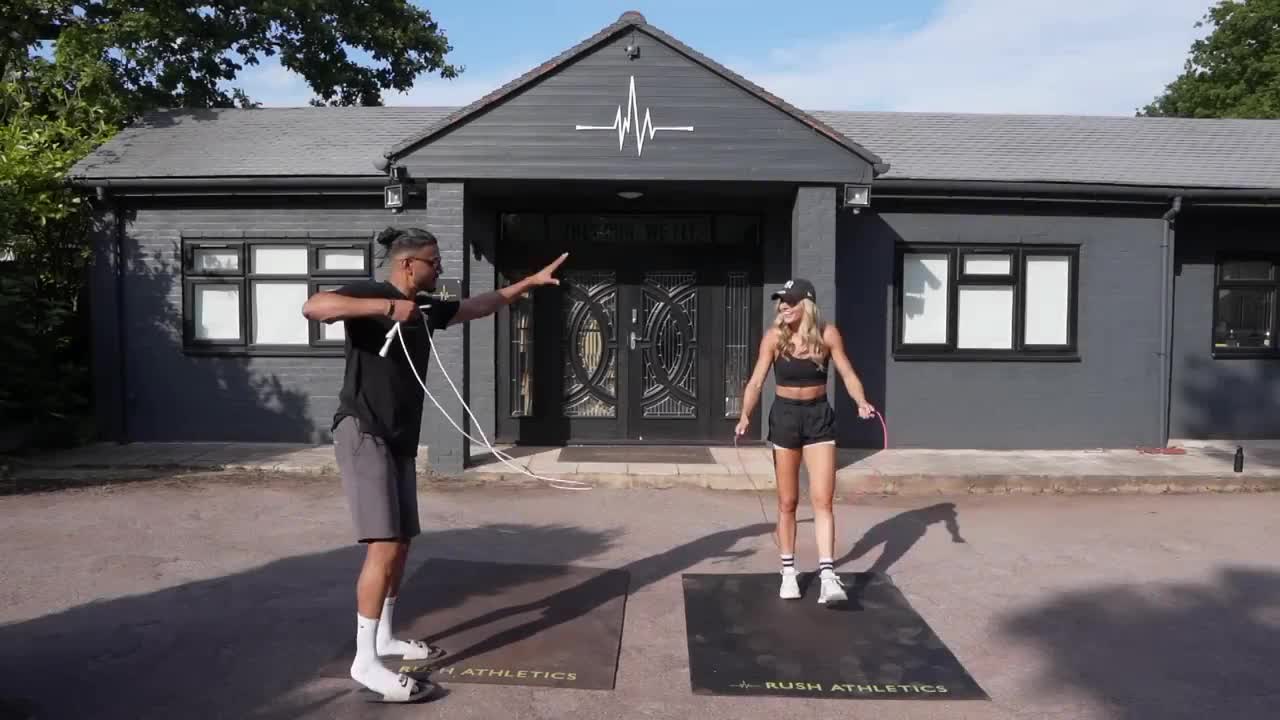 Running-man footwork tutorial with Lauren Jumps!