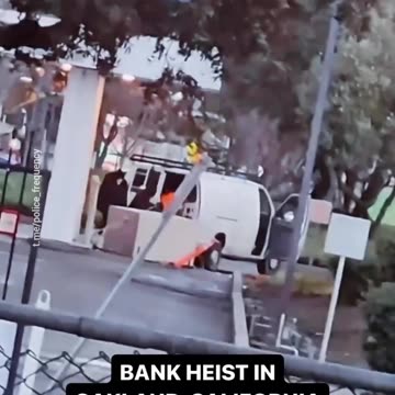 Thieves on a bank heist target the Bank of America.