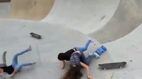 Skateboarders Fails Compilation funny videos [Extreme Stunts Fails]
