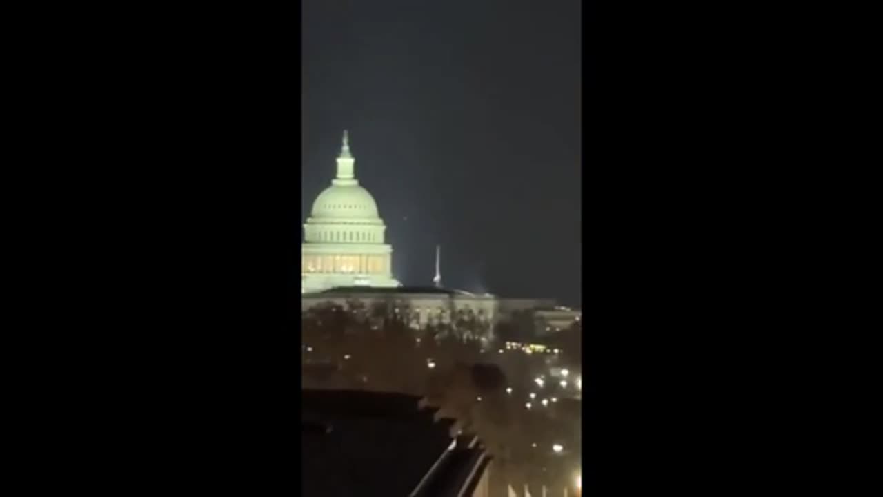 Drones/ UFO's Over the Capitol!