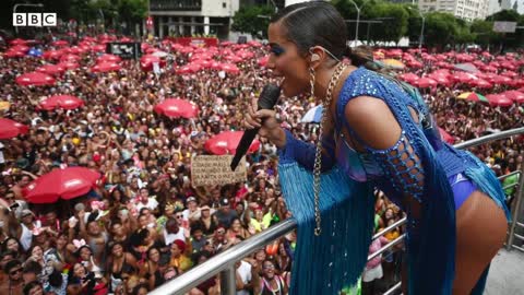 Brazil election: Bolsonaro and Lula go into social media overdrive ahead of voting - BBC News