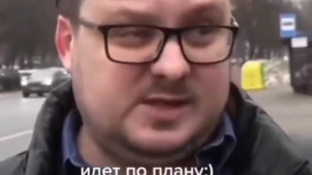 This Russian man gets asked about the Special Military Operation.