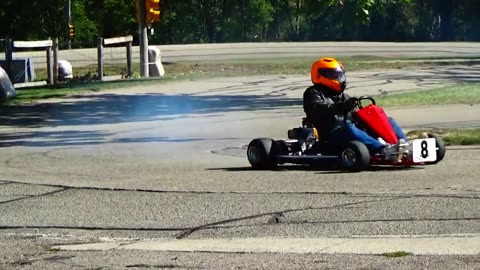 Sugar river raceway - vintage karting - car racing