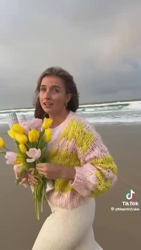 TikToker Thong Slip While Running