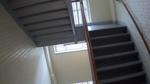 3884FHOB03Stair8_2021-01-06_10h17min27s187ms.mp4