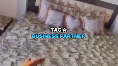 Koi ladki meri business partner banigi 🙂