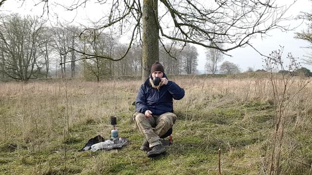 Vlog by an oak tree. While having coffee Danbury hill. Ironage fort.