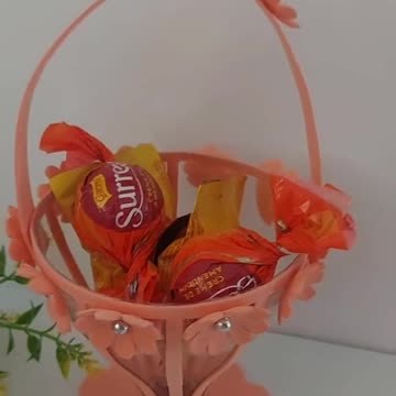 Beautiful vase out of plastic bottle