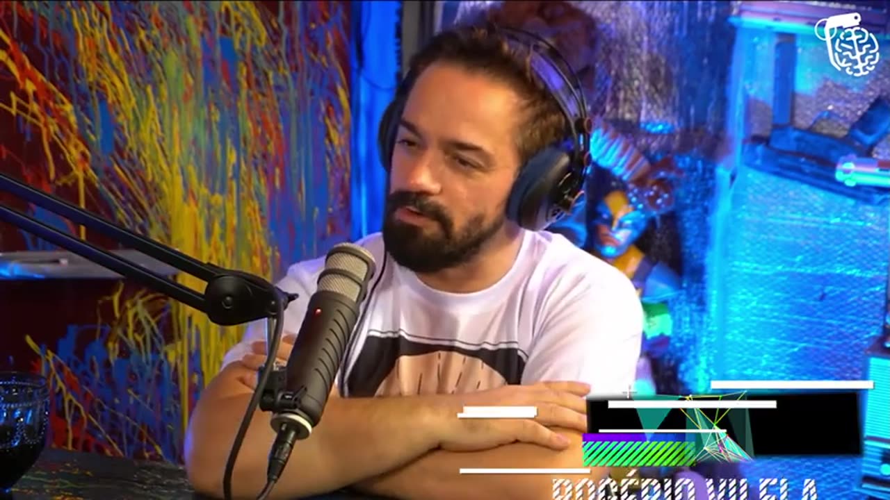 O PERSONAGEM N4Z1STA DO CHICO ANYSIO - NIZO NETO Cortes do InteligĂȘncia Ltda.