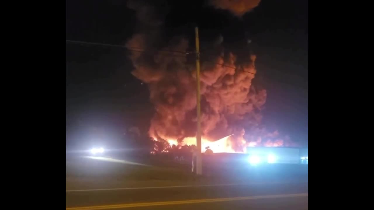 Newport Tennessee- Large Recycling Plant Fire