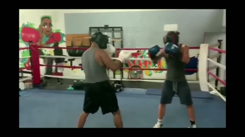 BRIAN VS LUCAS SPARRING