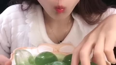 ASMR MUKBANG ICE EATING SOUNDS