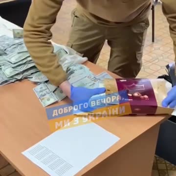 Ukraine Laundry Mat: Ben Franklin Getting Sorted Out by A Zelensky Thug