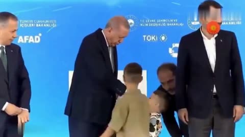 ERODOGAN SLAPS A CHILD