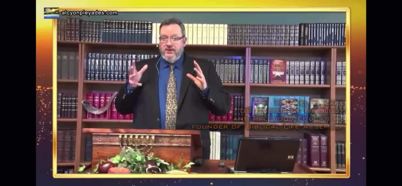 Pope Francis Inverted Christianity, At the service of the NEW WORLD ORDER