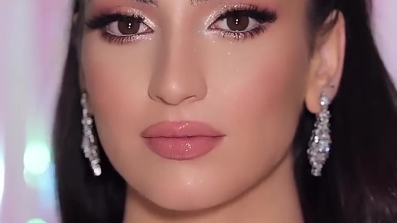 Arabian Bridal Makeup Tutorial by Dania #viralvideo #trending #makeuptutorial #viral✨ #bridalmakeup