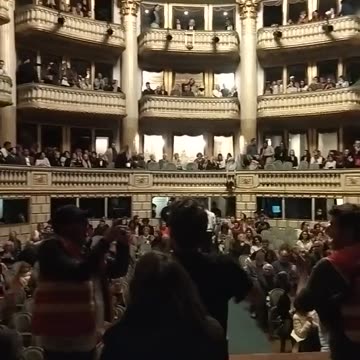 At the Grand Théâtre in Bordeaux, strikers sang a rebellious opera for Macron.