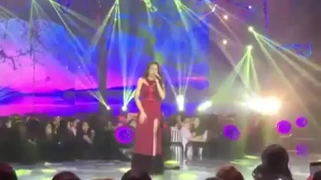 All by myself live Morissette