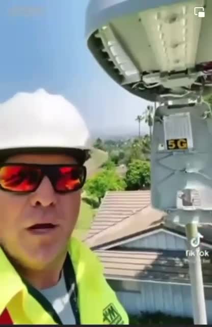 Antenas 5G escondidas en las luminarias publicas, y luz azul 19-COV