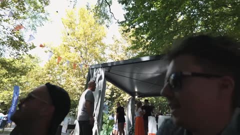 Trombitást utolérték a Balatonon ahol a mi pénzünkből meresztette a picsáját, LEGYEN TÁNC