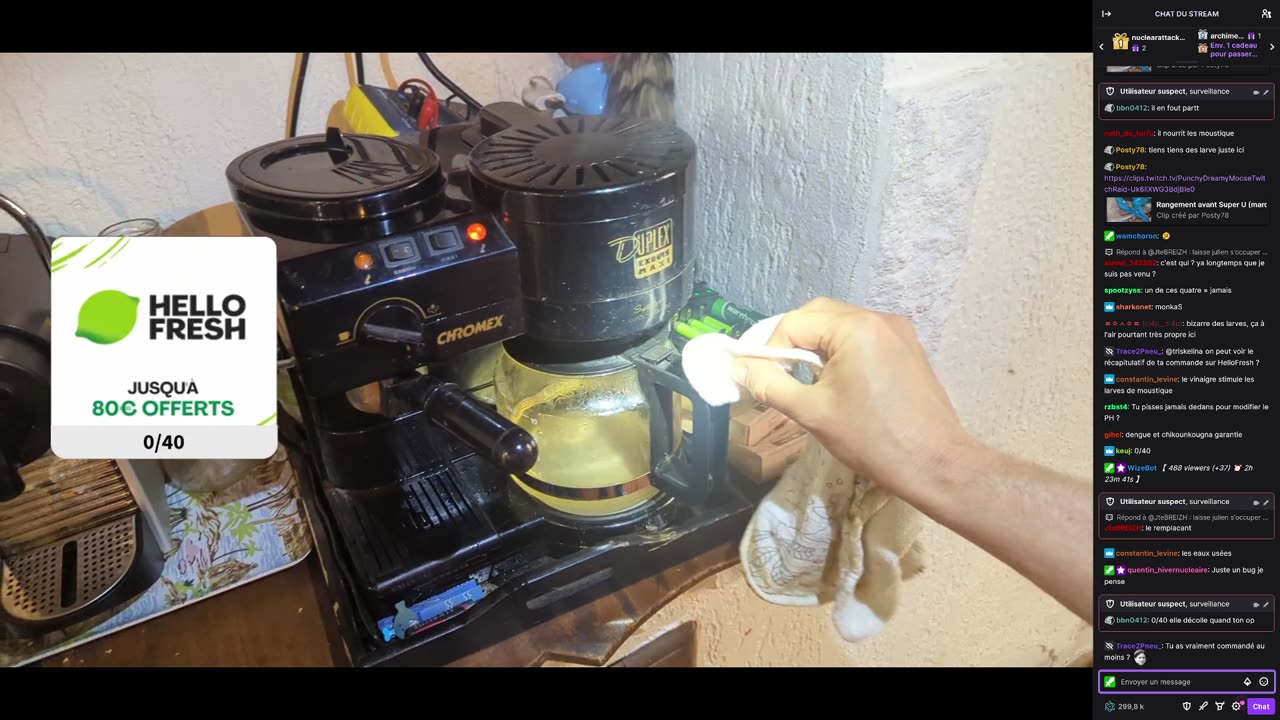 2023-04-27 (7bis.3) - Live nettoyage de cafetière sponsorisé par Hello Fresh - Triskelina (chat)