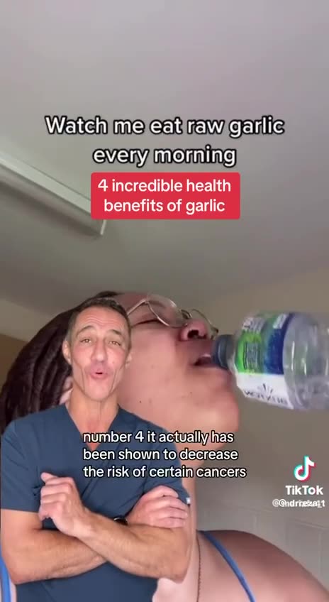 4 incredible benefits of eating garlic every day and 1 major side effect