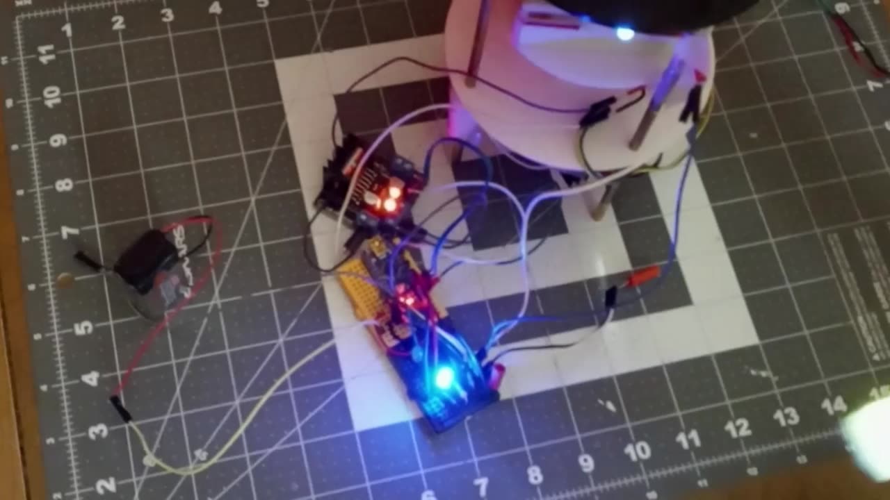 Experimental Feedback Circuit for Compass Magnet Motor