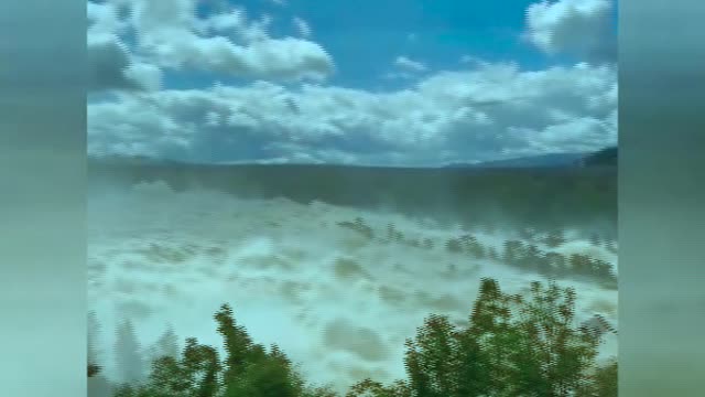 NSW Cities are now underWater! Dam Spills and Flash Floods