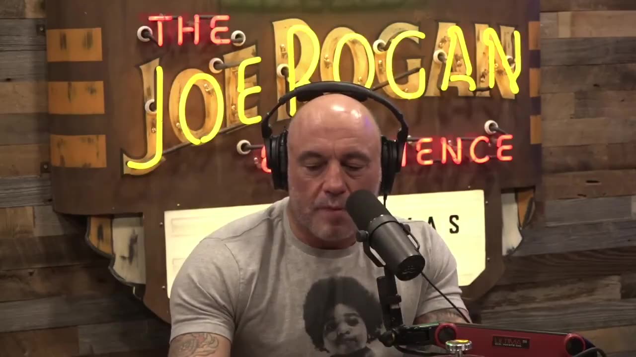 Joe Rogan Unloads On Zelensky, Military Industrial Complex As Fears Of World War lll Grow