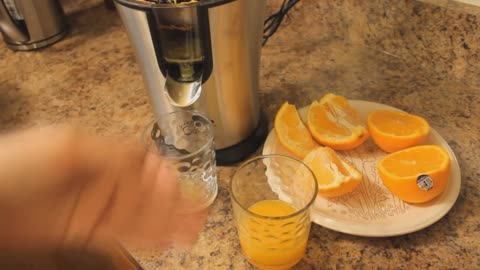 Chuzy Chef Citrus Juicer Review, completely random review