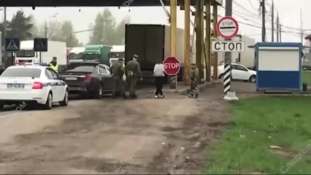 Video from the moment of detention of Elena Blinovskaya on the border of Russia