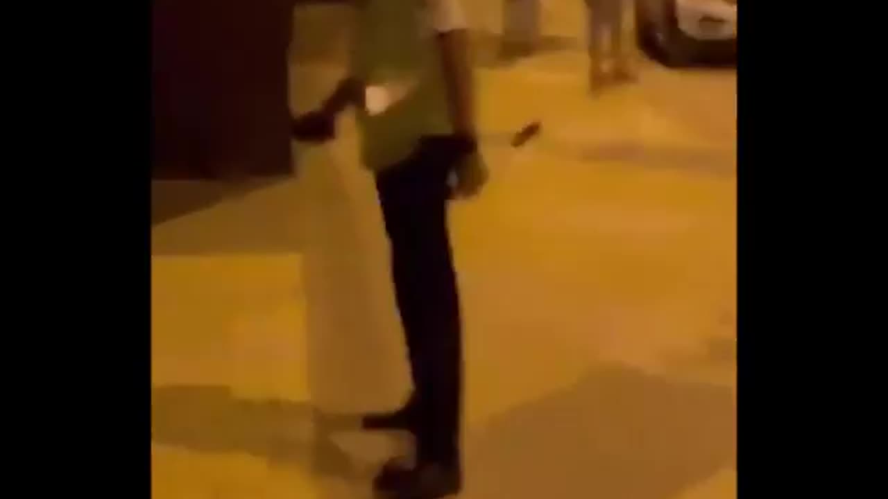 Russian local policeman VS random guy *FUNNY VIDEOS*