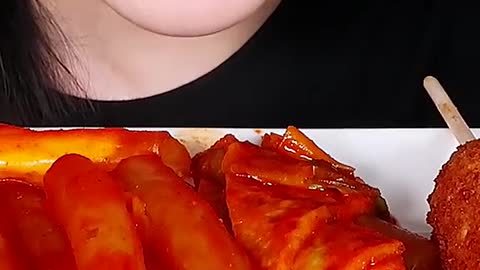Rice paper Tteokbokki & Corn Dogs #zoeyasmr #zoeymukbang #bigbites #mukbang #asmr #food #먹방 #틱톡푸드 #t