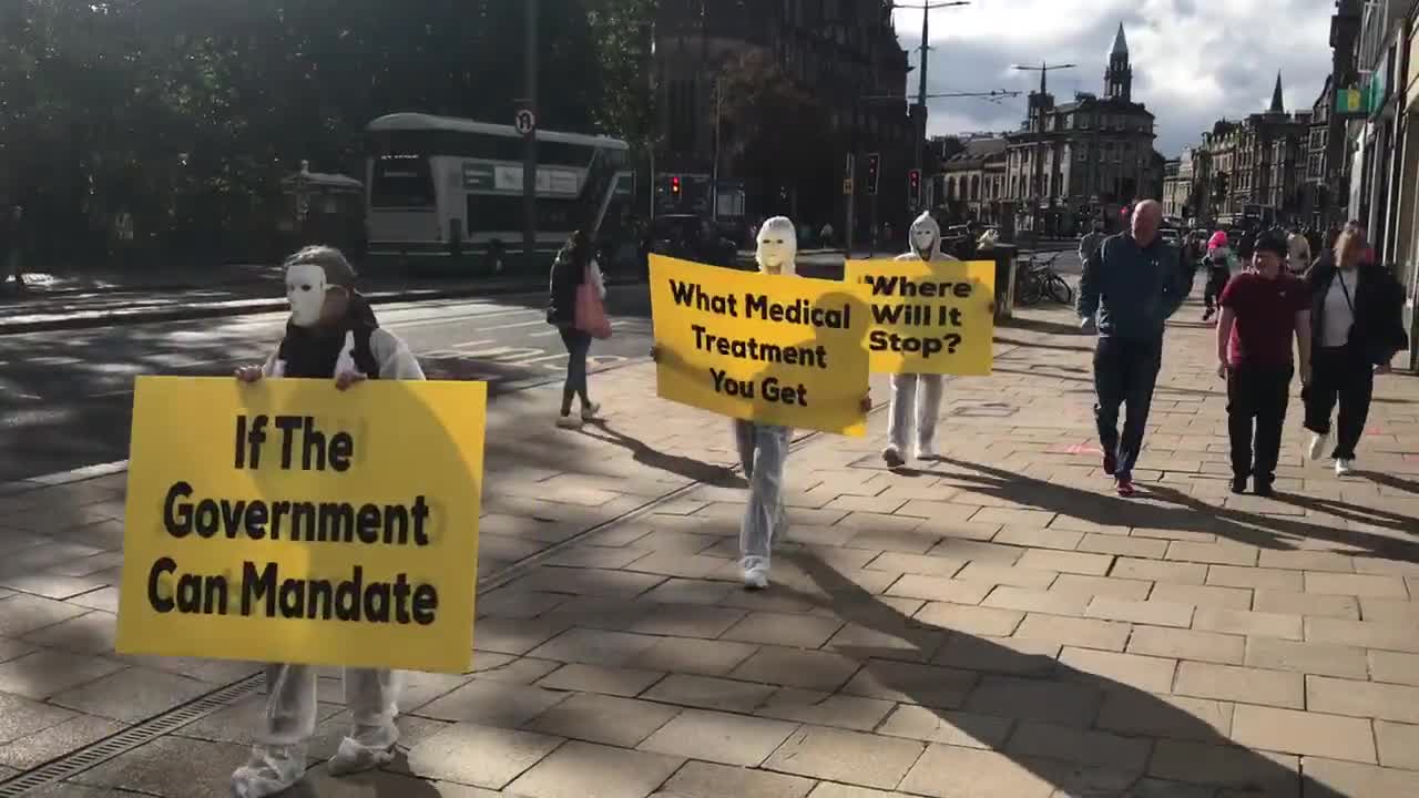 BRILLIANT !!! Scotland protest