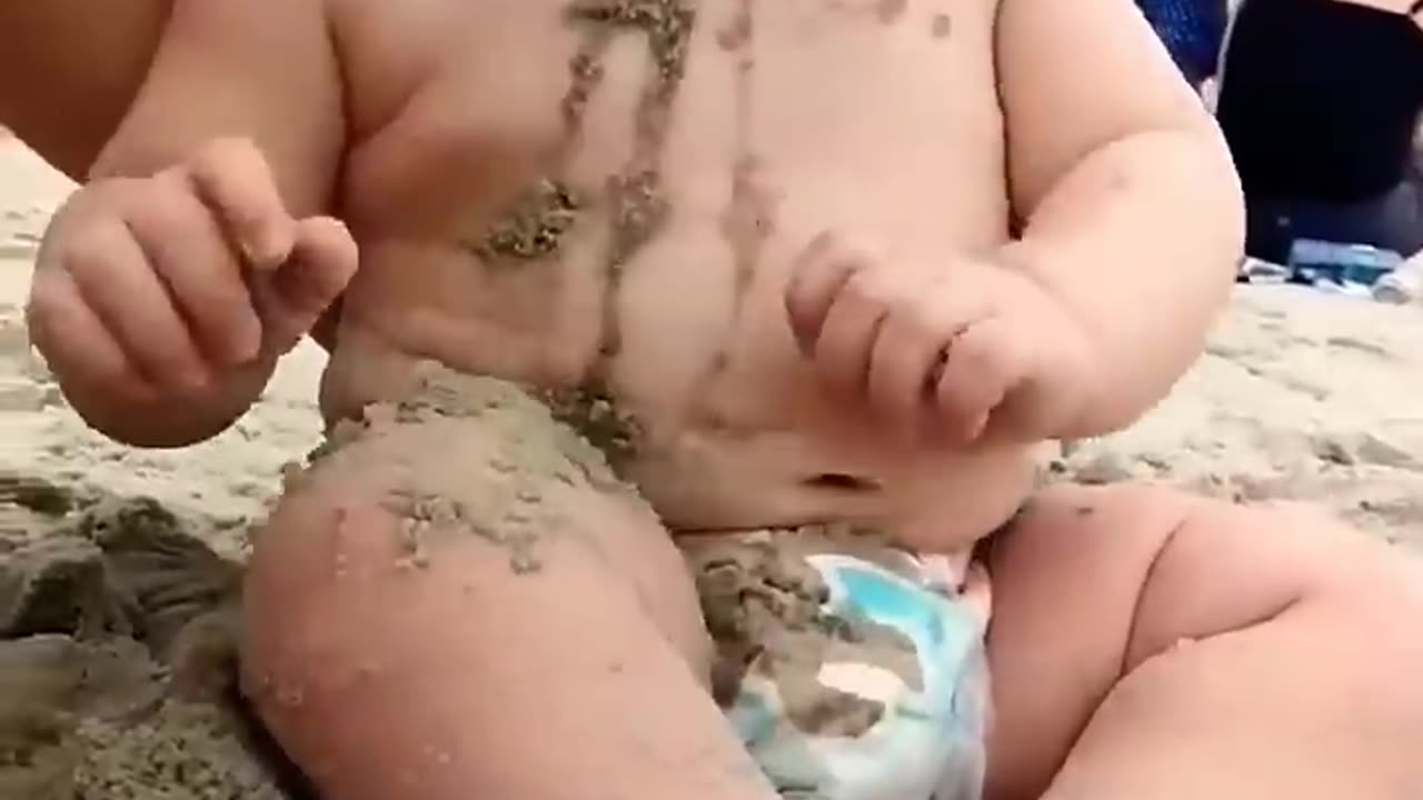 Funny Baby Reaction on Beach 😂