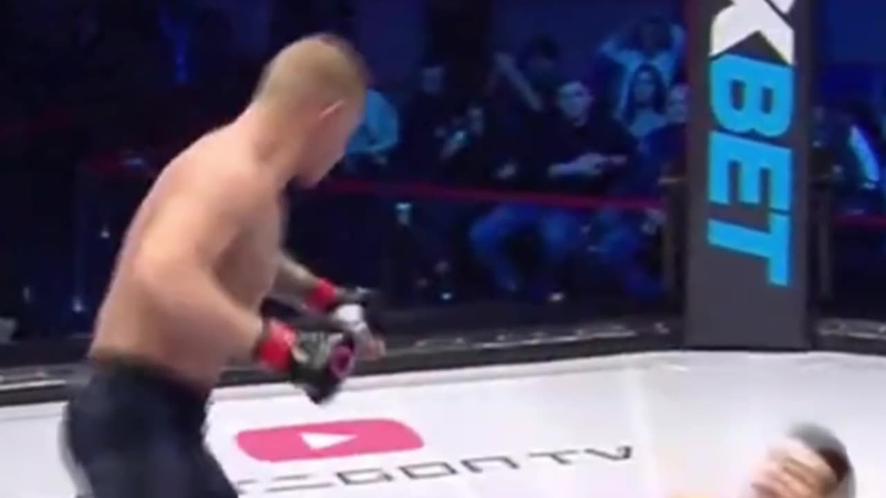 Shocking MMA & Boxing knockouts in Apr. 2023 that will leave you speechless.