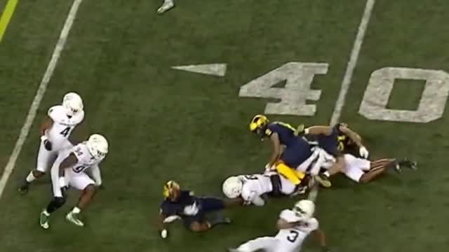 Michigan State DT Dashaun Mallory Fumble Recovery at Michigan | Big Ten Football