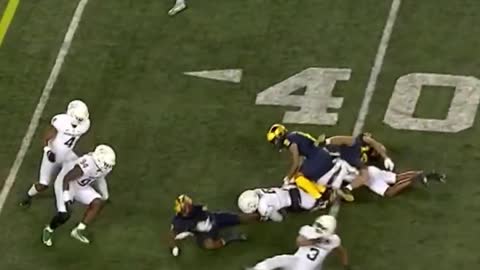 Michigan State DT Dashaun Mallory Fumble Recovery at Michigan | Big Ten Football