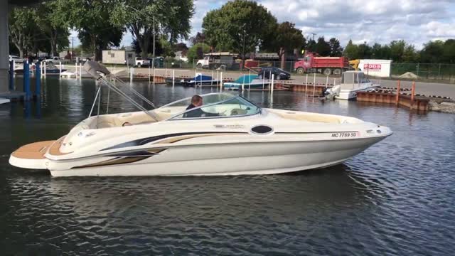 2001 Sea Ray 240