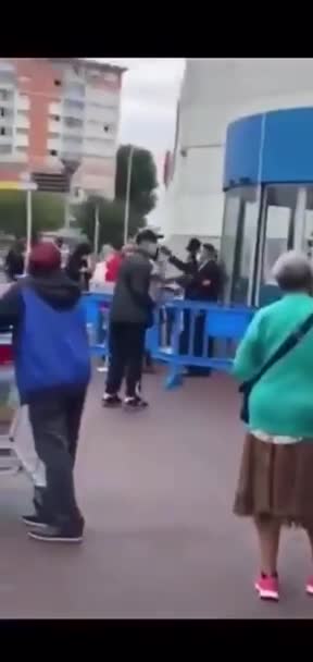 Super market in France No vax passport no entry