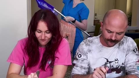 Maid seeing yummy couple