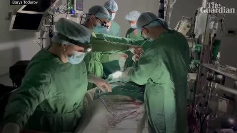 Kyiv surgeons perform heart surgery on child despite power cut