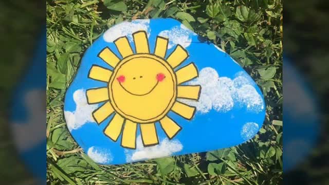 40 Attractive cool sun painting ideas on rock and stone