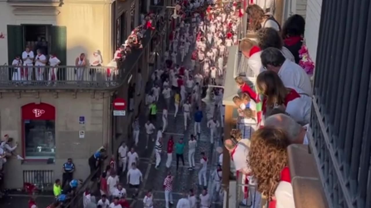 Running of the Bulls - Just Chatting