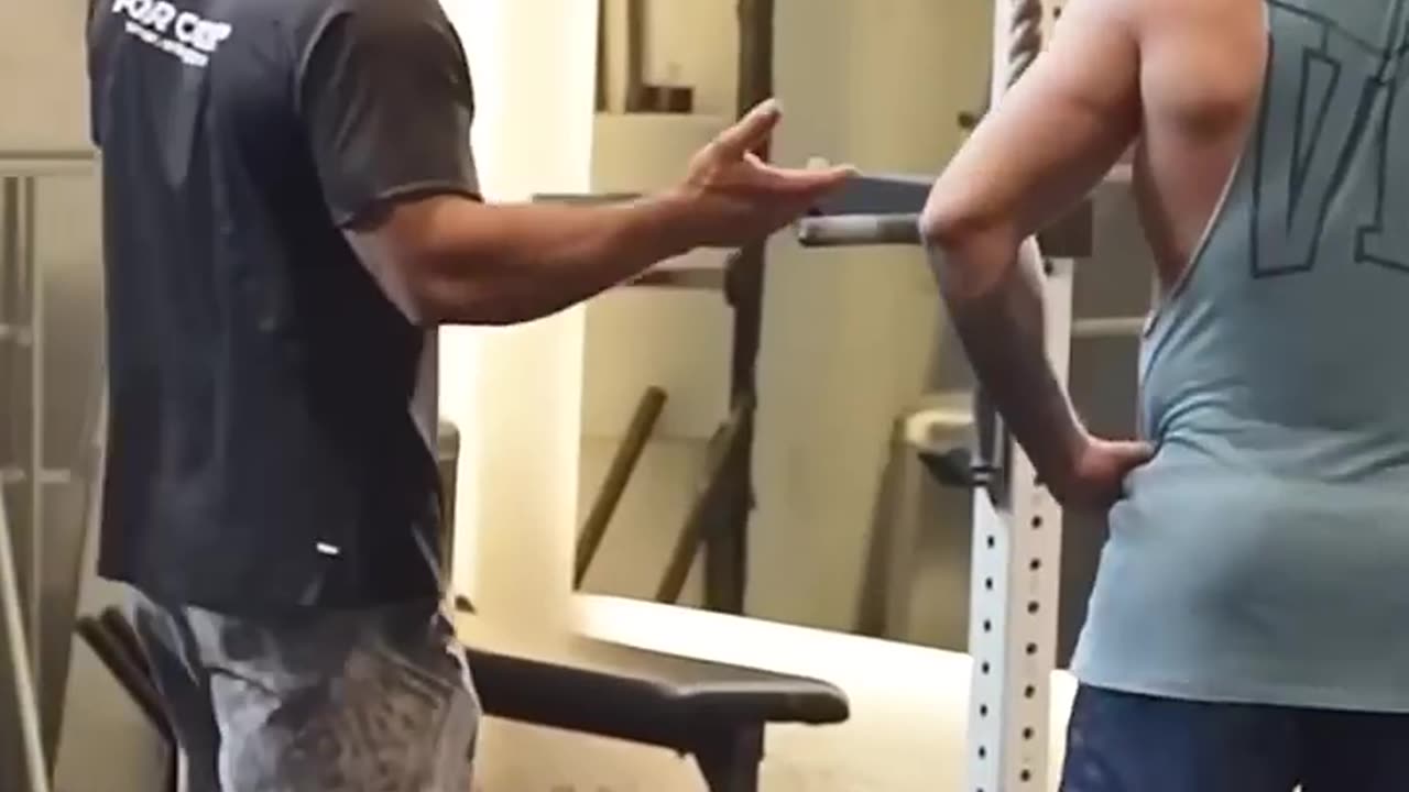 Power Lifter pretend to be a cleaner | Anatoly Gym Prank