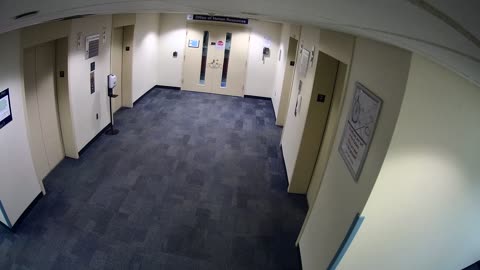 8006FCOB07ElevatorLobby_2021-01-05_01h20min00s680ms.mp4