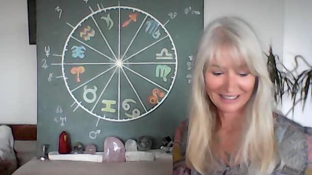 Toni's Tarot & Astrology Solstice & New Moon in Capricorn