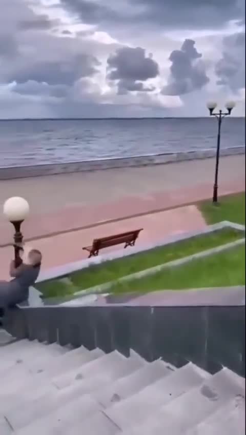 ΤΗΣ ΗΡΘΕ Ο ΟΥΡΑΝΟΣ......