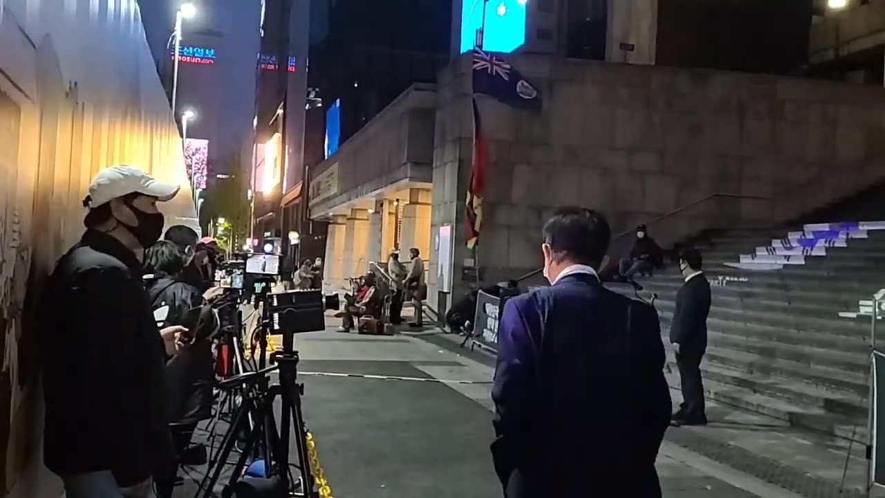 20210411_V3_S01(VxFAoBCtqC4)20-30 세대와 함께 하기 위해서, 젊은이들 미래 길을 터주는 역할을 . 광화문에서 고교연합 사무총장