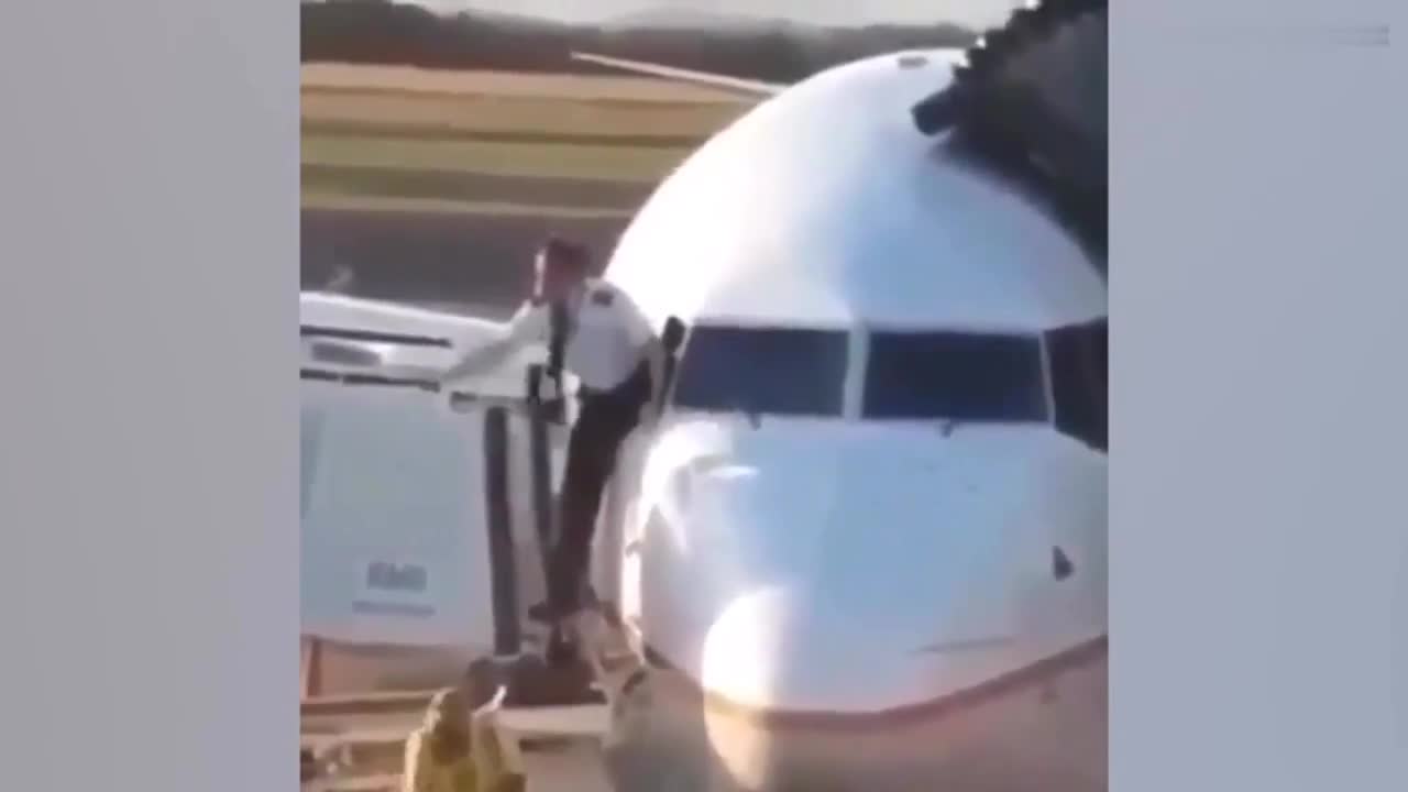 What should I do after the pilot forgets his keys? I am also desperate.